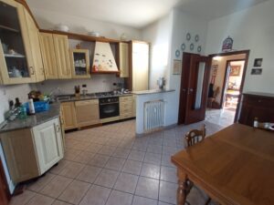 Vendita Appartamento 100mq Sesto Fiorentino: 4 Vani con Garage e Ascensore