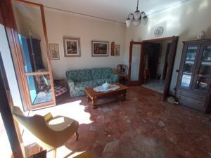 Vendita Appartamento 100mq Sesto Fiorentino: 4 Vani con Garage e Ascensore