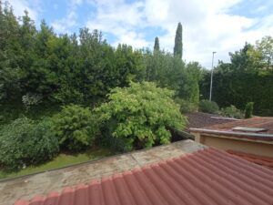Terratetto in Vendita per Famiglie con 3 Camere, Veranda e Posto Auto