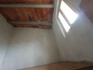 Terratetto in Vendita per Famiglie con 3 Camere, Veranda e Posto Auto