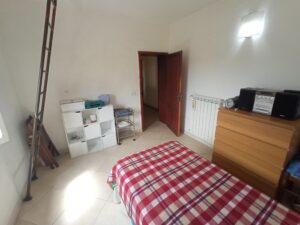 Terratetto in Vendita per Famiglie con 3 Camere, Veranda e Posto Auto