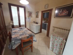 Terratetto in Vendita per Famiglie con 3 Camere, Veranda e Posto Auto