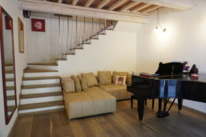 Villetta Bifamiliare Vinci con Giardino e 3 camere